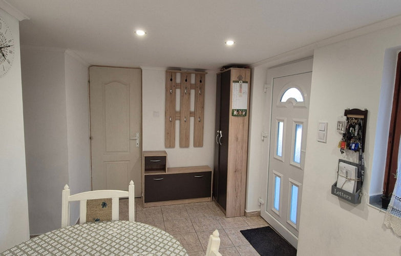 Eladó Részben Felújított Ház Kecskemét Felsőszéktó Területén!