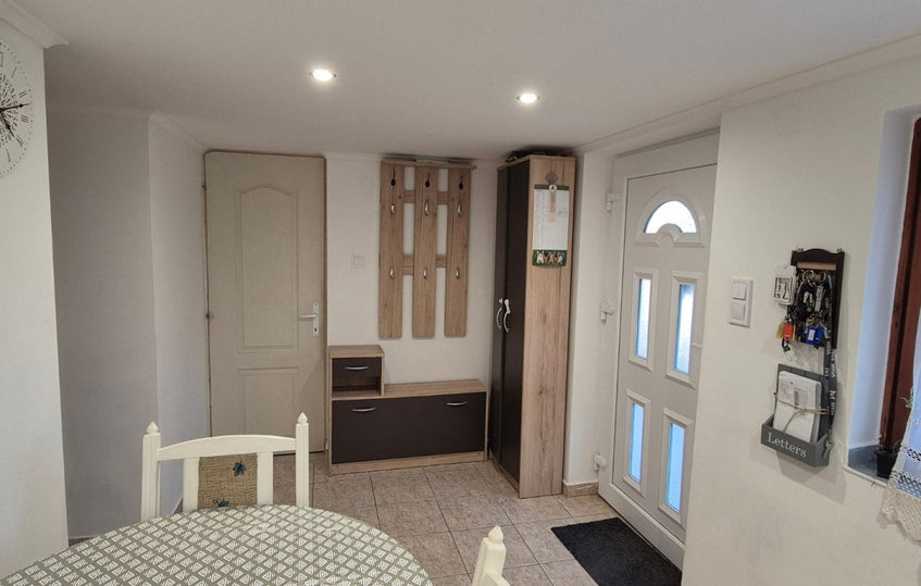 Eladó Részben Felújított Ház Kecskemét Felsőszéktó Területén!