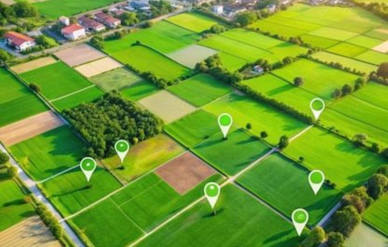 4.200 m2 fejlesztési terület eladó a Kálti Márk utca vonalában.