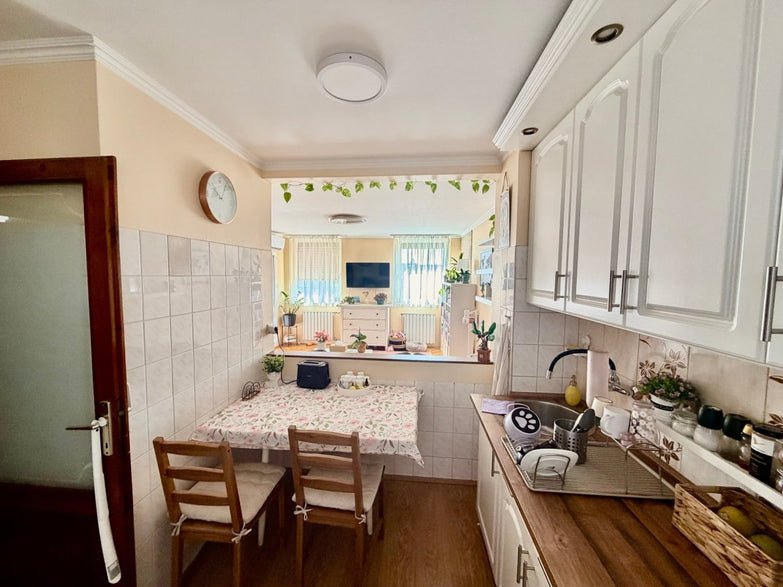 Eladó egy 48 m²-es, világos, szerethető lakás Szegeden a Kossuth Lajos Sugárúton ☀️