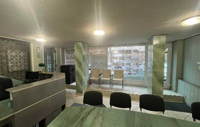 ELADÓ BELVÁROSI KÉTSZINTES, LÉGKONDICIONÁLT IRODA KECSKEMÉTEN!