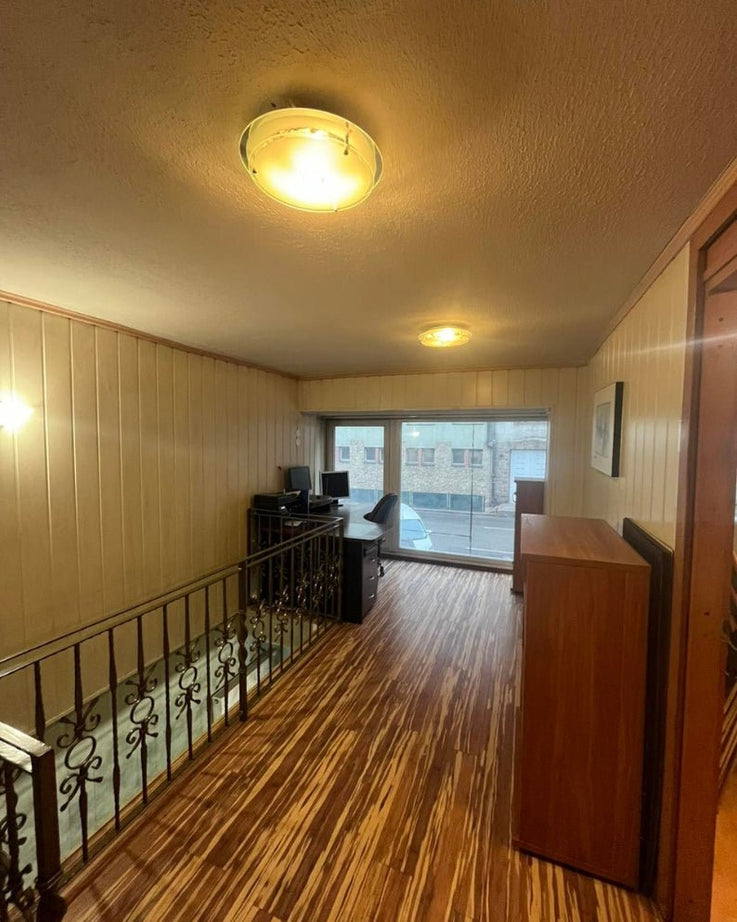 ELADÓ BELVÁROSI KÉTSZINTES, LÉGKONDICIONÁLT IRODA KECSKEMÉTEN!