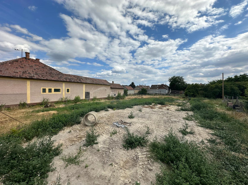 🏡 Már csak 2 új építésű otthon köthető le ezen a nagykőrösi telken!