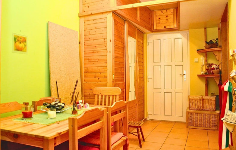 Eladó tégla lakás Kecskeméten, Hollandfalu közelében – 65 m², erkély, parkoló