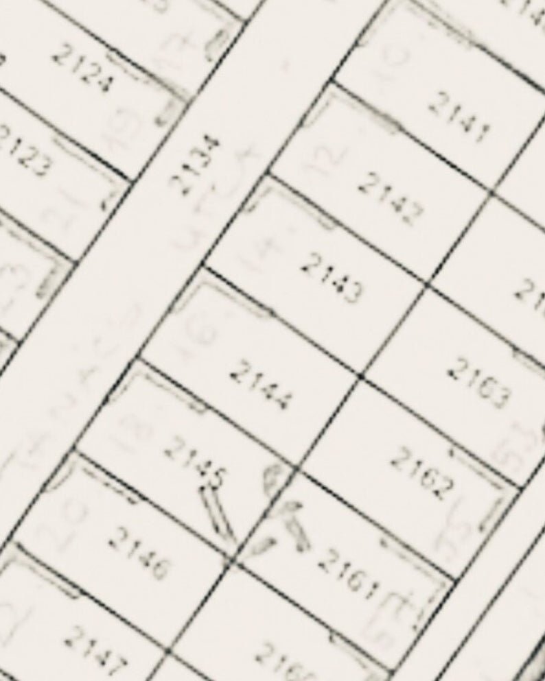 Befektetők figyelmébe ajánlom! 700m2-es telkekből álló telekcsoport eladó