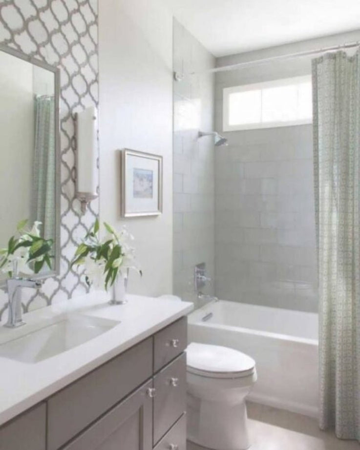 Napfényes napelemes 83 nm-es ház Vacsi közben eladó!