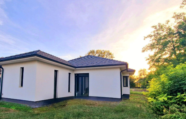 Kecskemét- Kadafalva eladó Luxus Családi Ház!