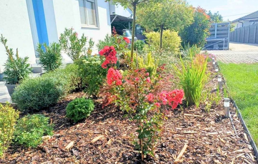 Modern 3 szobás családi ház – 93 m², terasszal és rendezett kerttel Katonatelepen