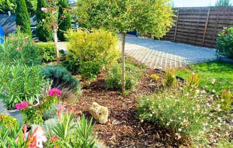 Modern 3 szobás családi ház – 93 m², terasszal és rendezett kerttel Katonatelepen