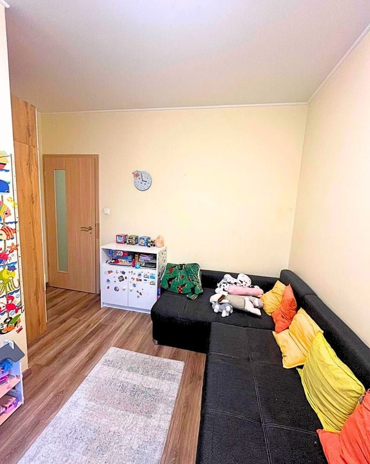 Modern 3 szobás családi ház – 93 m², terasszal és rendezett kerttel Katonatelepen